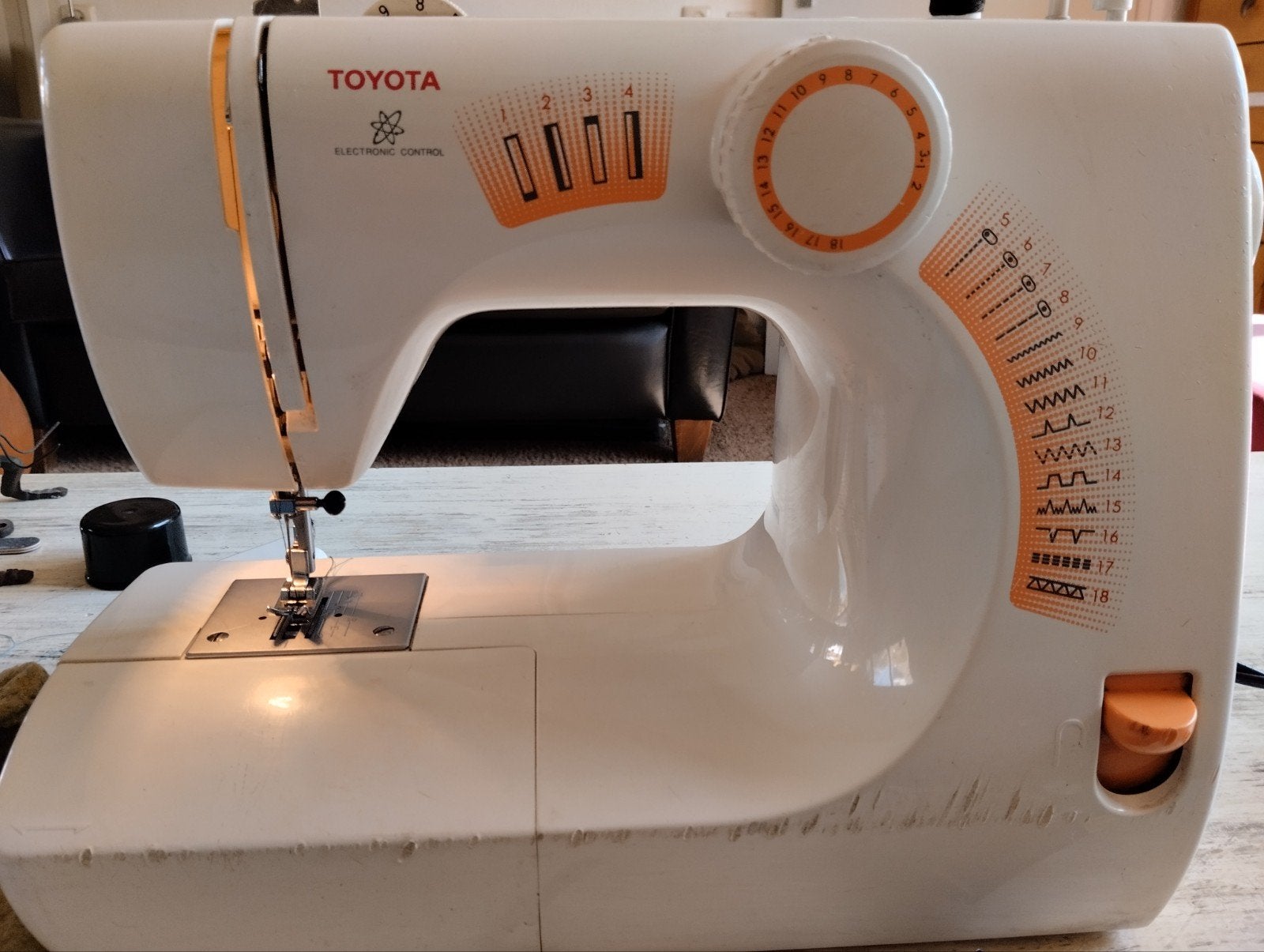 Toyota Naaimachine SE92 RS2000 voor onderdelen of reparatie, Hobby en Vrije tijd, Naaimachines en Toebehoren, Ophalen of Verzenden