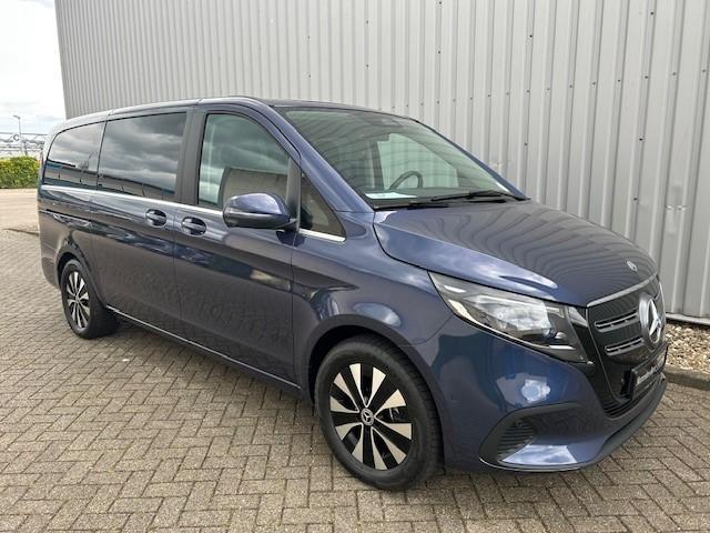 Mercedes-Benz EQV 300 L2 90 kWh | 7-pers | Stoelverwarming |, Stof, Gebruikt, Blauw, 7 stoelen