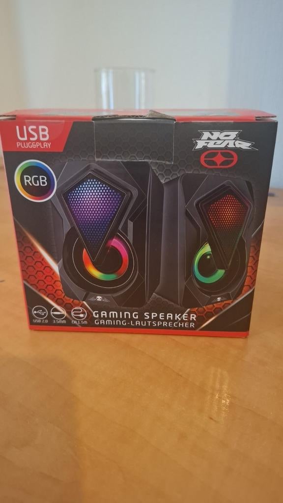 Nieuwe RGB Gaming Speakers - USB Plug & Play, Ophalen of Verzenden, Nieuw, Audiokanaal 2, No Fear