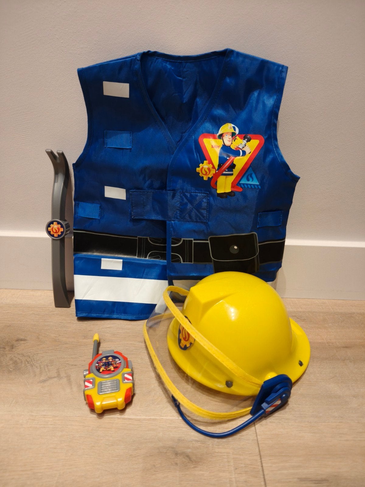 Brandweerman Sam outfit met helm en walkietalkie, Ophalen of Verzenden, Nieuw, 110 t/m 116, Jongen