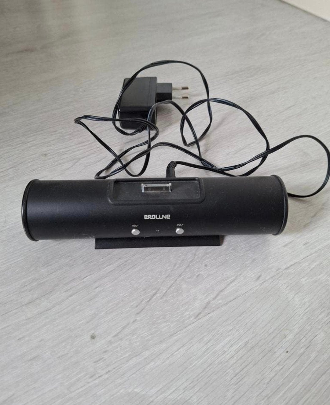 Speaker / box ipod

Ligt hier al jaren op zolder
Kan hem nie, Ophalen