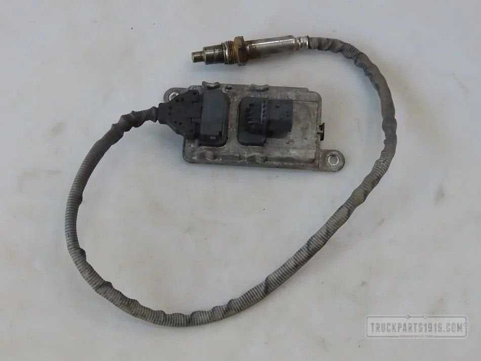 Mercedes-Benz Exhaust System NOx sensor MB MP4, Ophalen, Gebruikt