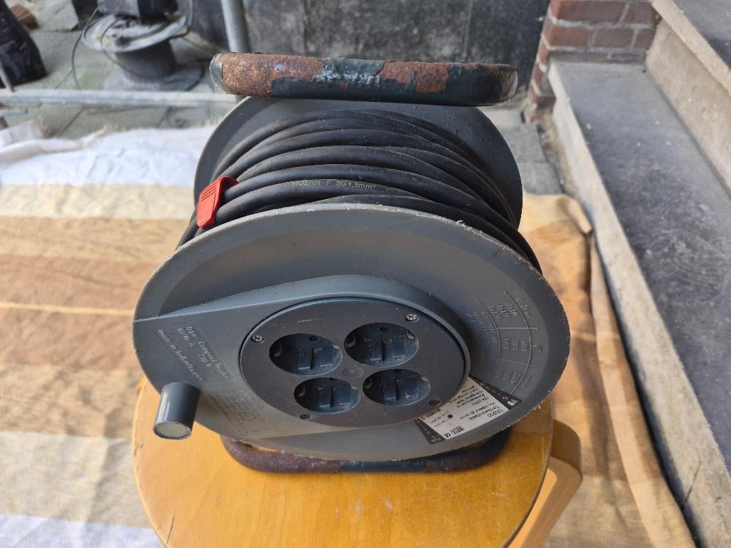 Karwei Giline Compact-Master kabelhaspel met 25 meter, Ophalen, Gebruikt, Kabel of Snoer