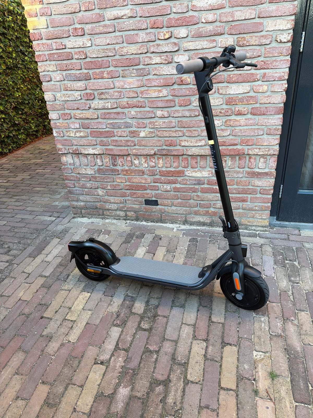 Segway Ninebot F25EII electrise step, Fietsen en Brommers, Steps, Ophalen, Zo goed als nieuw, Elektrische step (E-scooter)