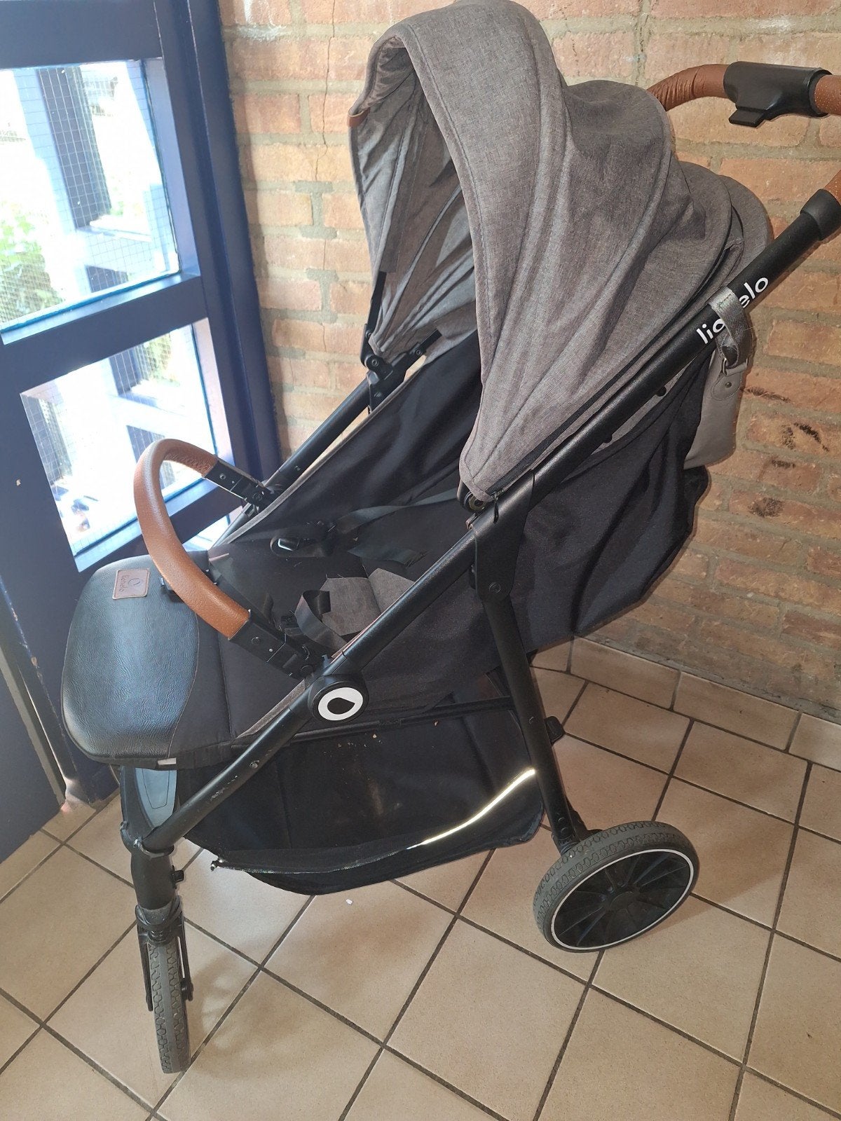 Lionelo buggy, Ophalen of Verzenden, Gebruikt, Verstelbare rugleuning