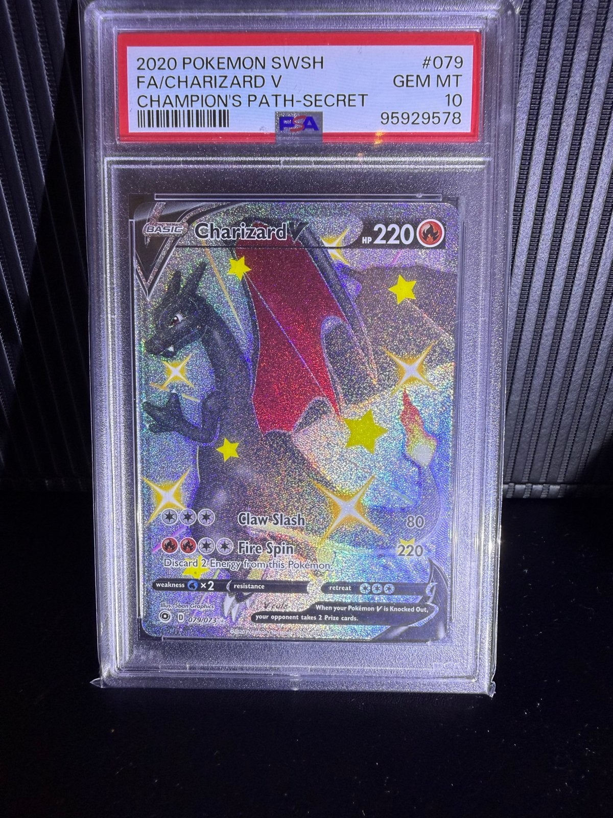 Charizard V (FA/Charizard V) PSA 10 - Champions Path, Hobby en Vrije tijd, Verzamelkaartspellen | Pokémon, Ophalen of Verzenden