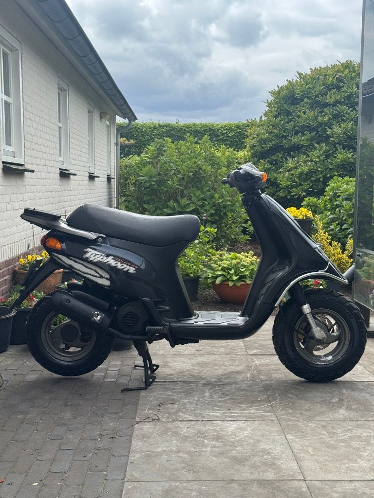 ️Piaggio Typhoon 50cc 2 takt glans zwart 9965 km️, Fietsen en Brommers, Niet ingevuld, Niet ingevuld, Niet ingevuld