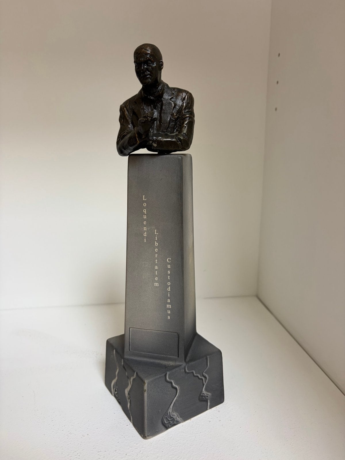 Bronzen buste / beeld Pim Fortuyn - Corry Ammerlaan, Buste, Ophalen of Verzenden, Brons, Bruin