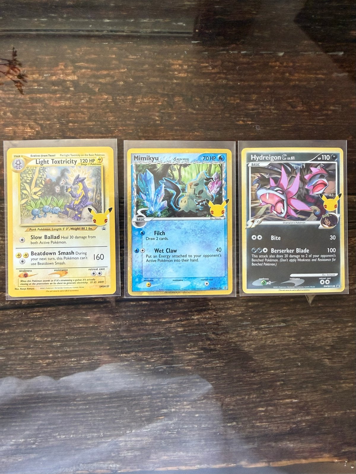 Pokémon Celebrations Kaarten: Light Toxtricity, Mimikyu, Hyd, Ophalen of Verzenden, Zo goed als nieuw, Meerdere kaarten