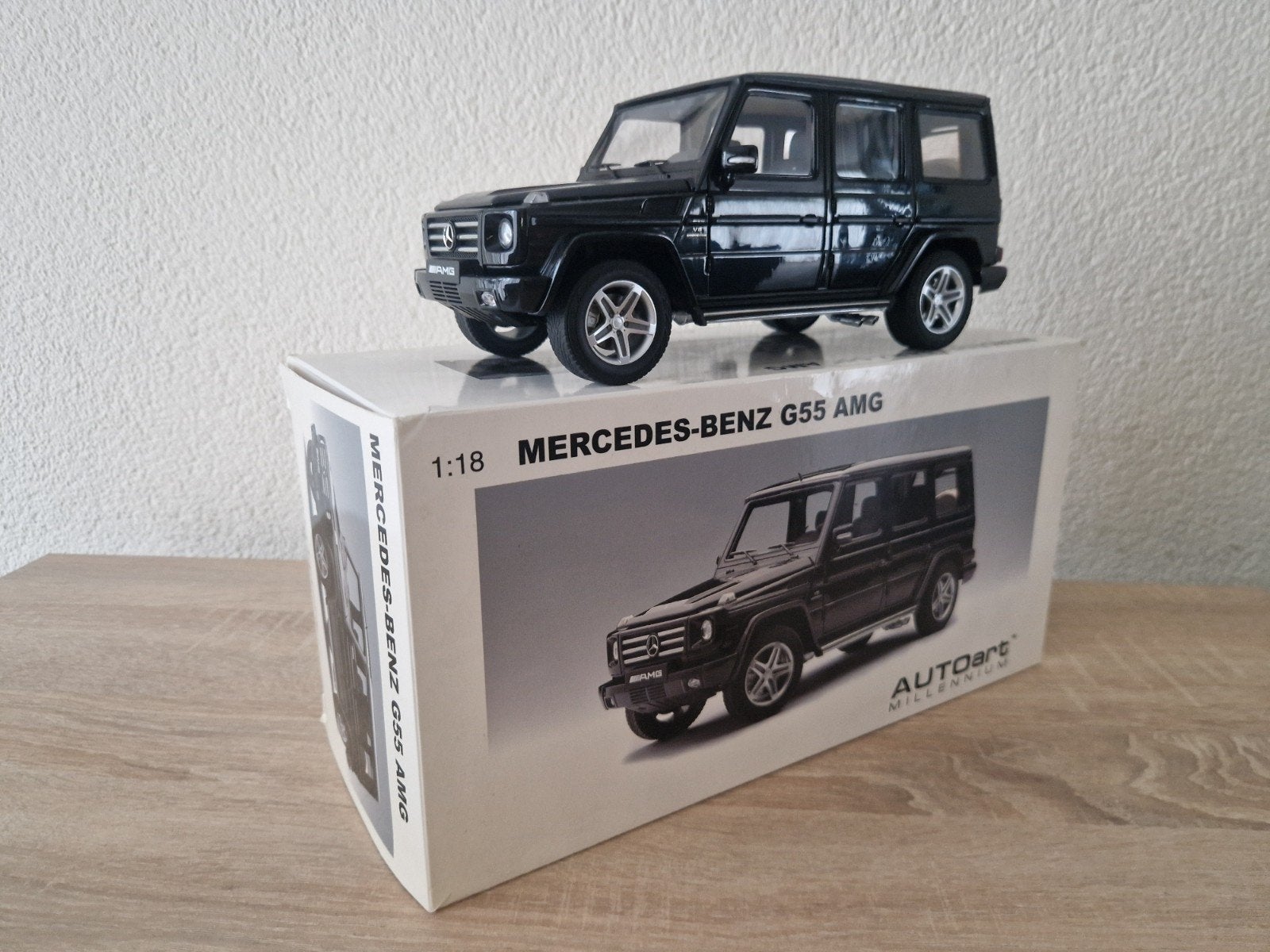 Mercedes G55 AMG Autoart 1:18, Hobby en Vrije tijd, Modelauto's | 1:18, Ophalen of Verzenden, Zo goed als nieuw, Auto, Autoart