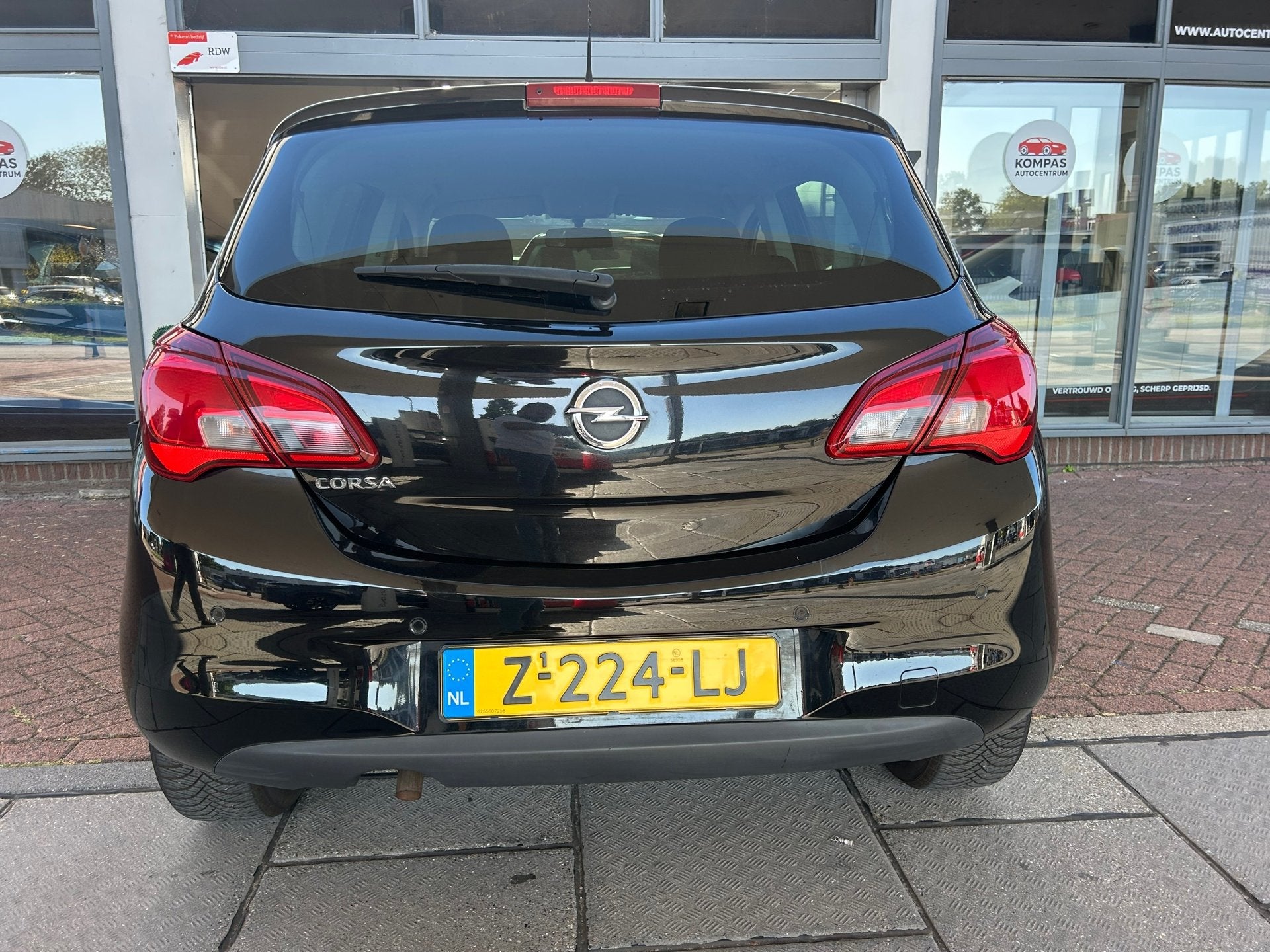 Foto 13 van Opel Corsa 1.2 Black Edition |Apple Carplay|Airco|1EIG|Cruis