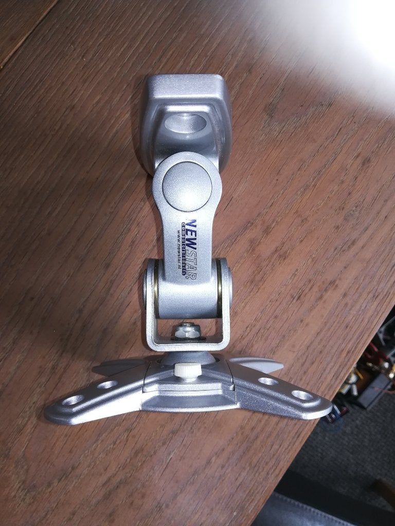 muurbeugel monitor, Ophalen of Verzenden, Zo goed als nieuw