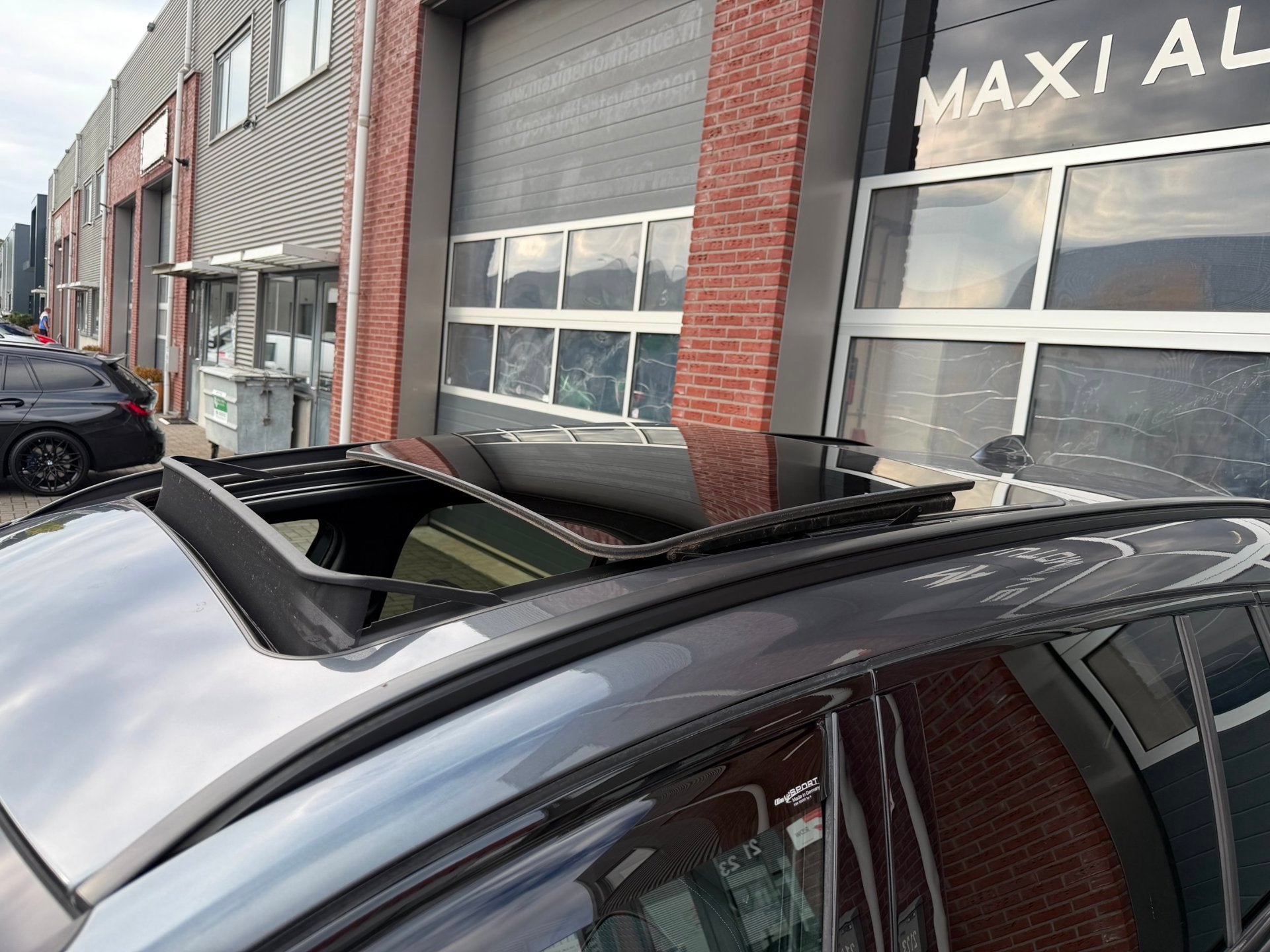 BMW 2-serie Gran Tourer 220i 7p. M-Sport LED HUD Pano Camera, Auto's, Automaat, Gebruikt, Zwart, 2-Serie Gran Tourer