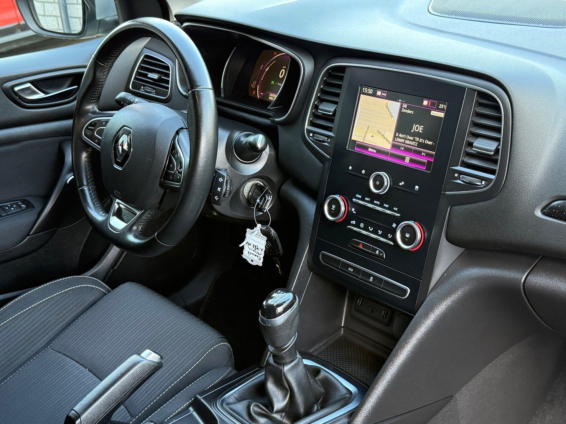 Renault Mégane Estate 1.2 TCe Zen Navi Airco Cruise Nieuwe, Voorwielaandrijving, Gebruikt, 4 cilinders, Handgeschakeld