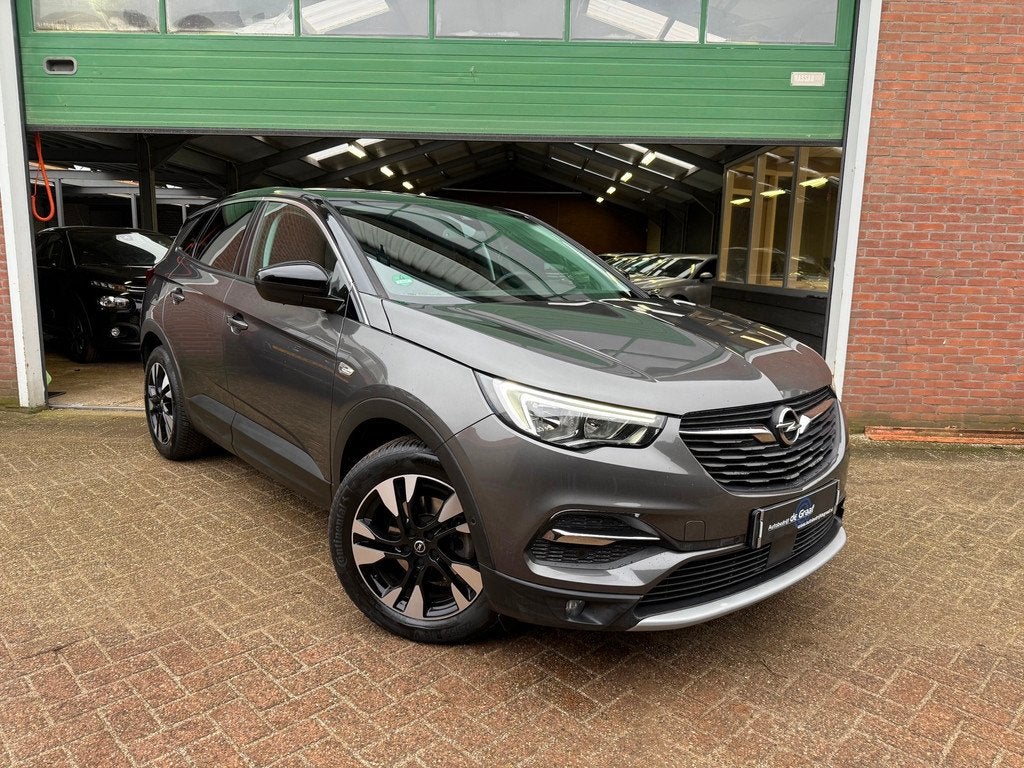 Opel Grandland X 1.2 Turbo Innovation|NWDBRIEM/CRUISE/CAMERA, Euro 6, 1199 cc, Bedrijf, 3 cilinders