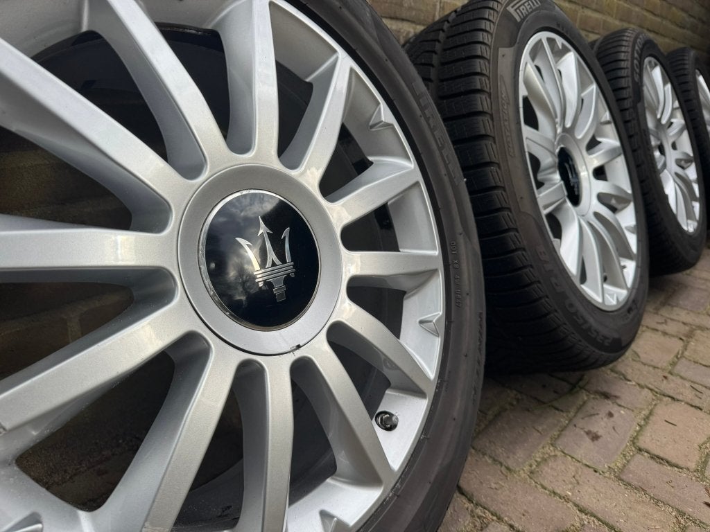 Originele Maserati Ghibli velgen 5x114.3, Ophalen, 18 inch, Gebruikt, Banden en Velgen
