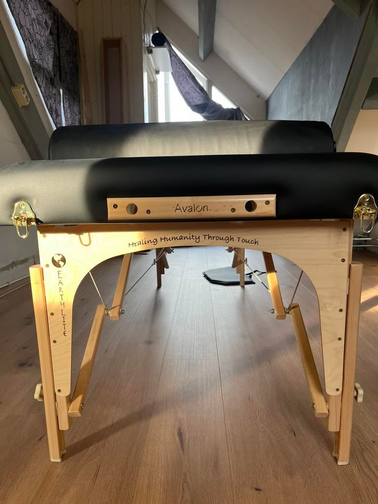 Earthlite Avalon massagetafel, Ophalen, Zo goed als nieuw, Massagetafel