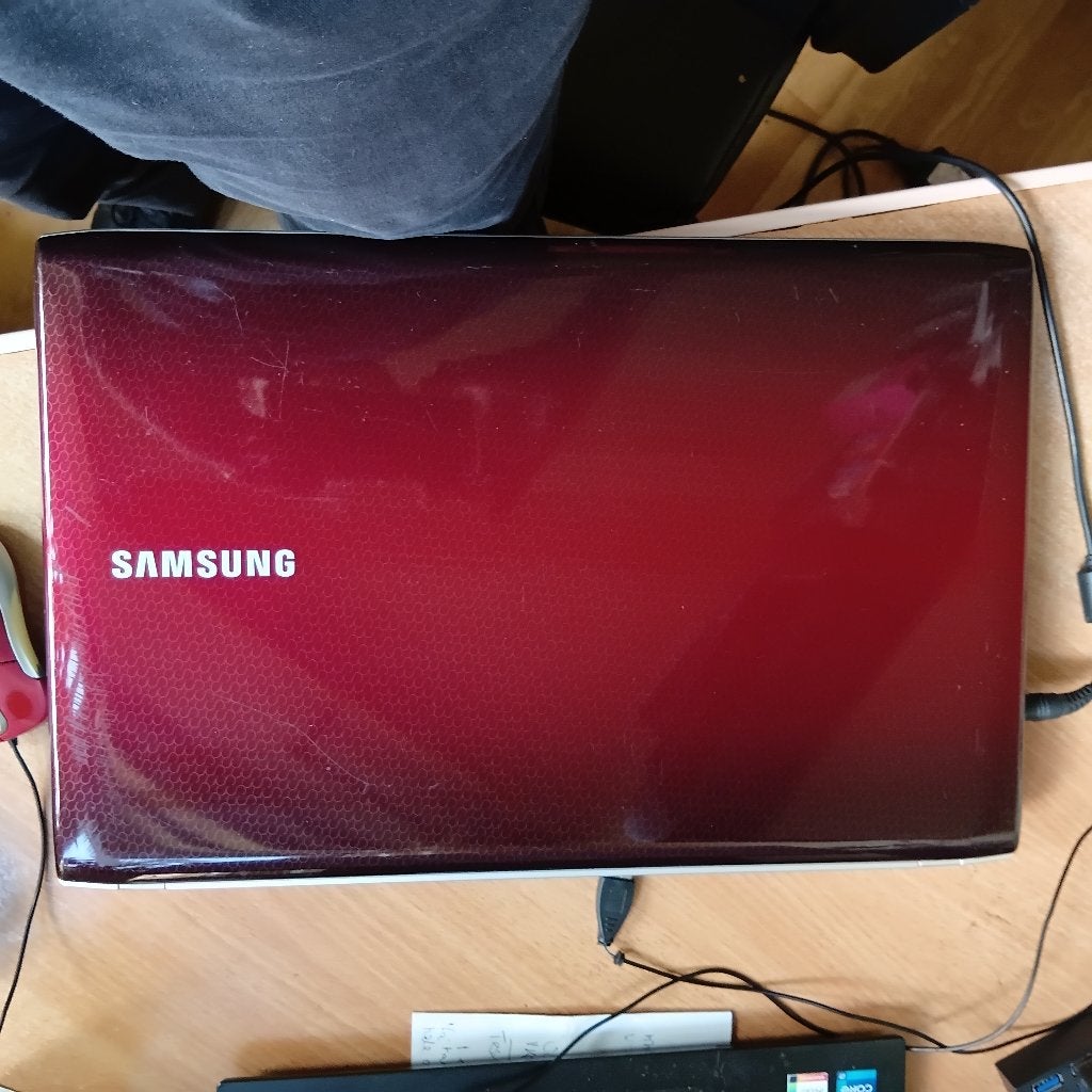 Samsung 17,3 inch laptop. Bieden vanaf € 30.-, Gebruikt, 2 tot 3 Ghz, Qwerty, Ophalen of Verzenden