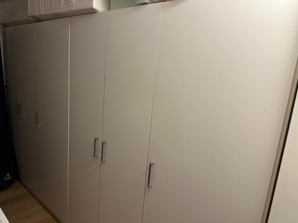 Ikea kledingkasten, Ophalen, Zo goed als nieuw
