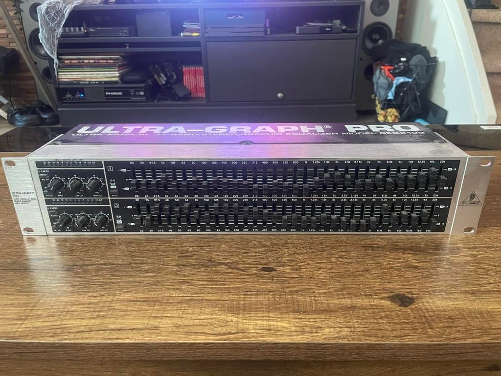 Behringer Ultragraph Pro GEQ3102 Equalizer, Ophalen of Verzenden, Gebruikt, Equalizer