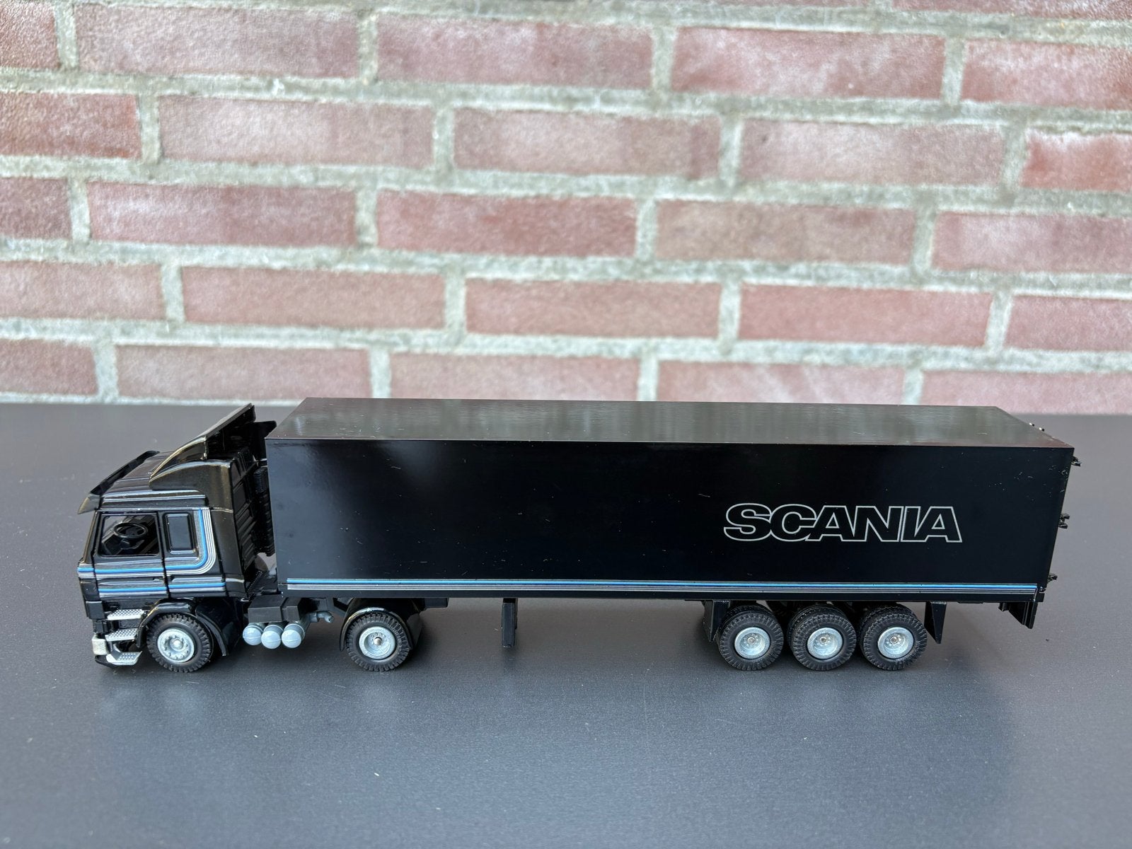 Scania 143M 470 Topline vrachtwagen model, 1:50 of kleiner, Zo goed als nieuw, Truck, Ophalen