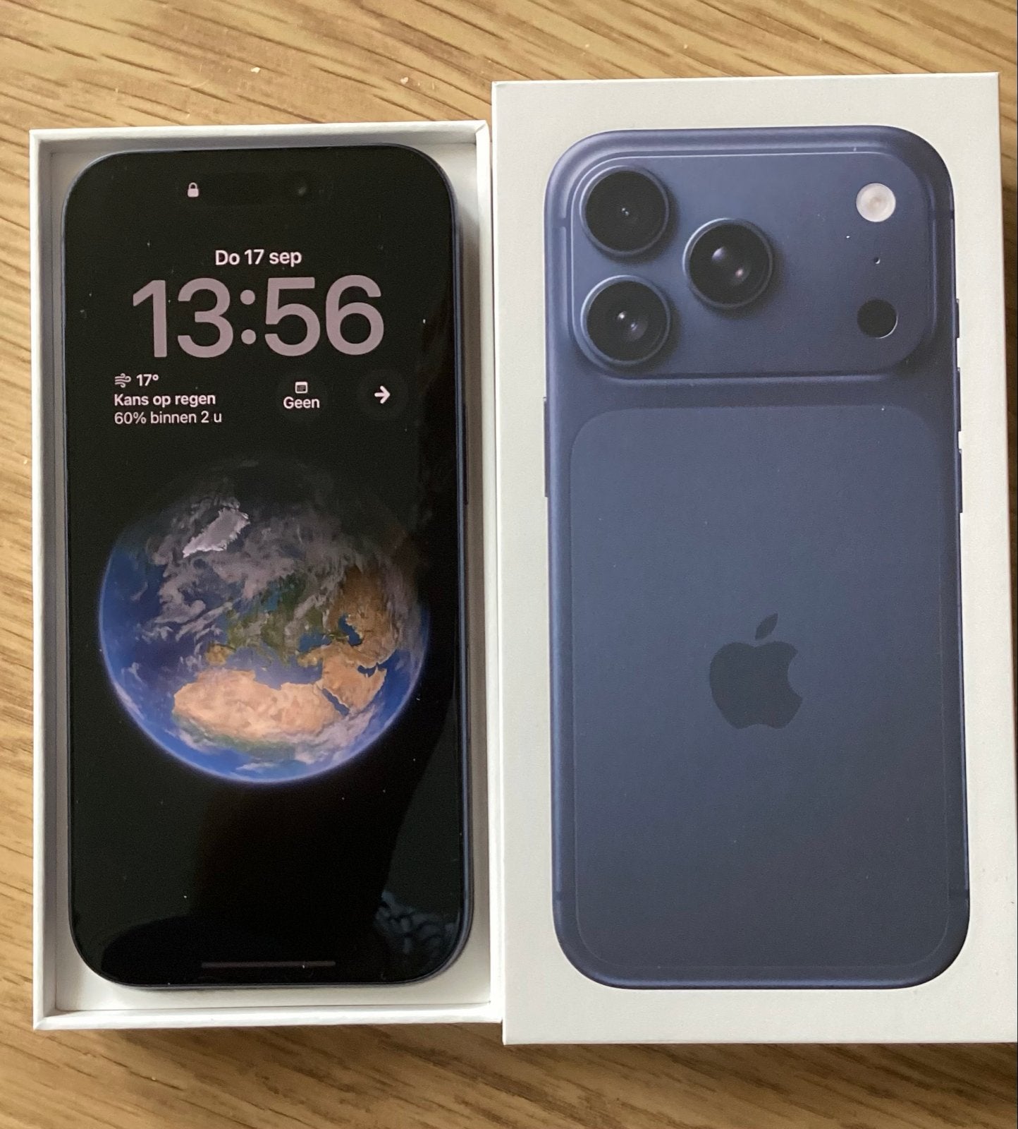 iPhone 17 Pro-Krasvrij, 100% batterij, garantie, Telecommunicatie, Blauw, Zo goed als nieuw, Zonder simlock, Ophalen