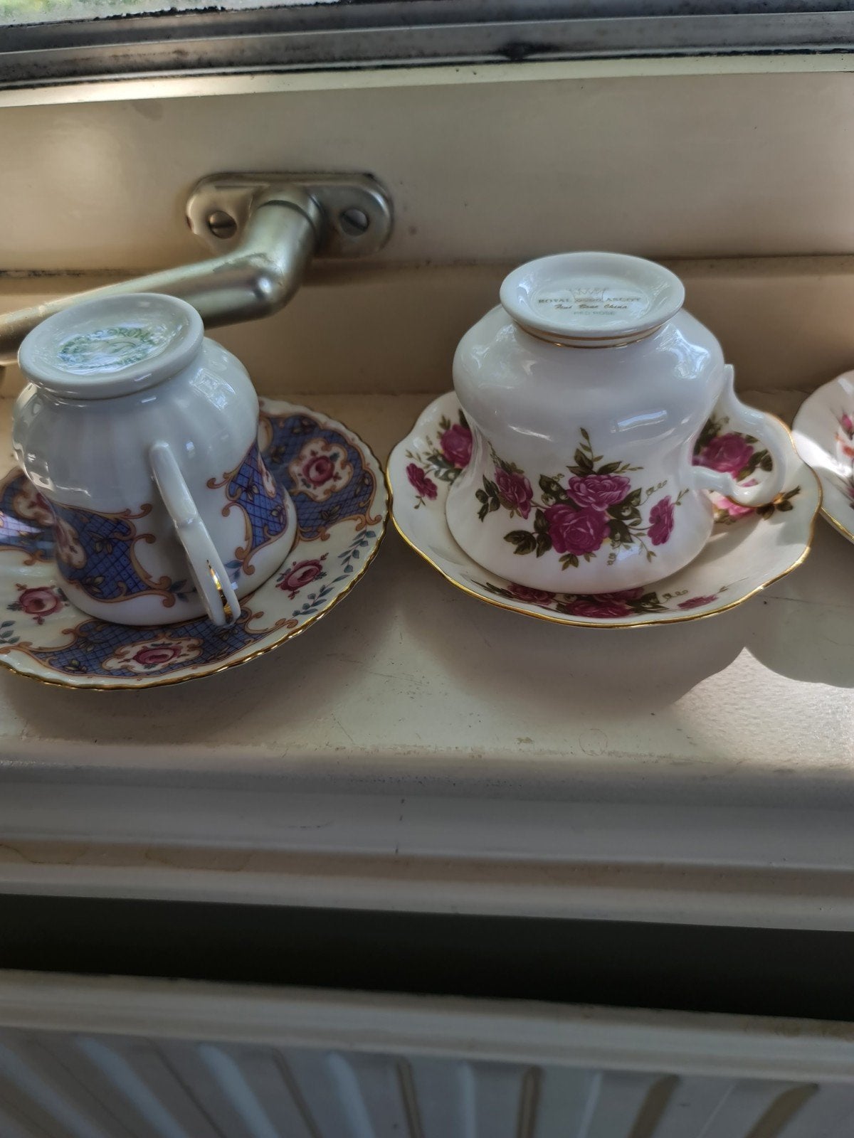 Set van 4 Royal China en R. Aynsley & Co Ltd kop en schotels, Ophalen of Verzenden