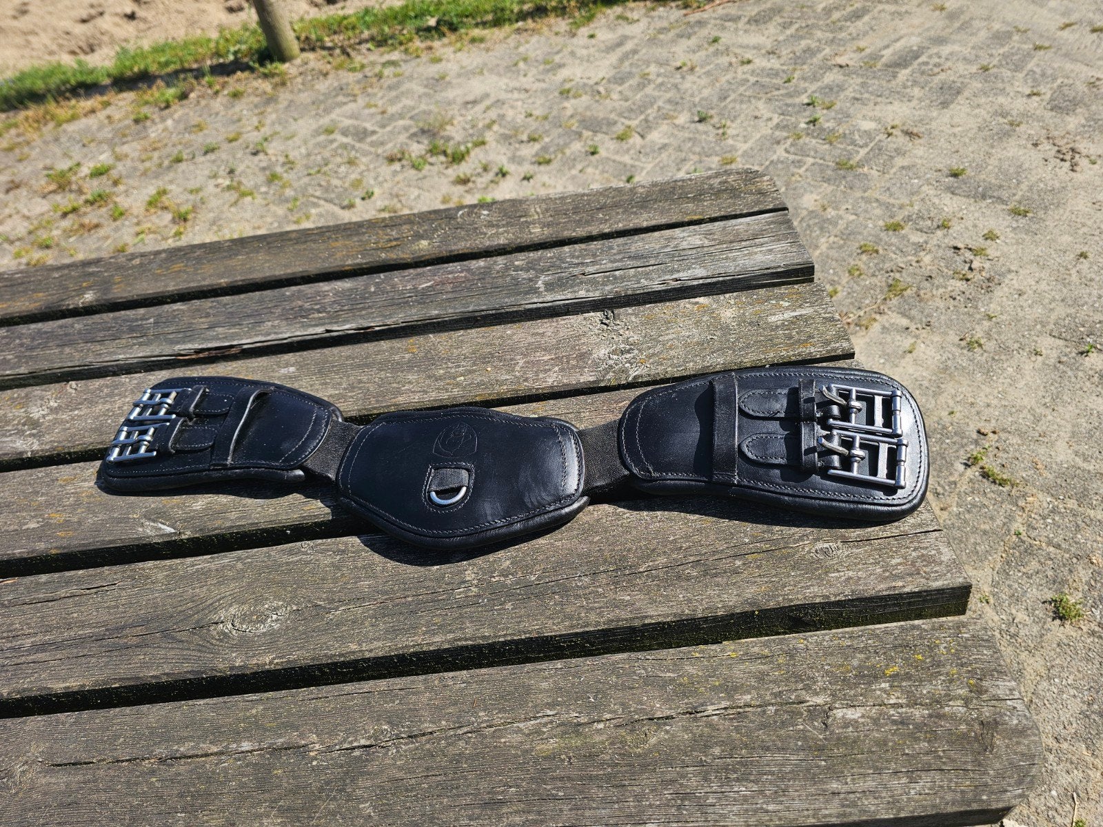 Edix cresent 65 cm, Dieren en Toebehoren, Paarden en Pony's | Hoofdstellen en Tuigage, Zo goed als nieuw, Dressuur, Ophalen of Verzenden