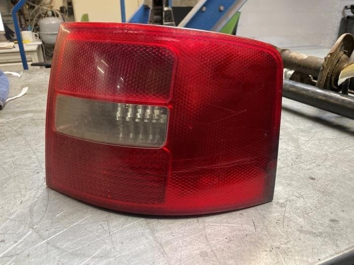 Achterlicht rechts van een Audi A6, Gebruikt, -, -, -