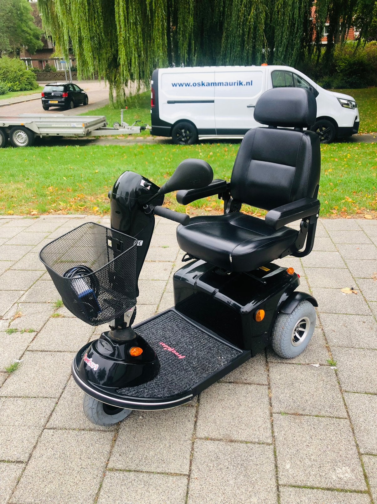 Prachtige scootmobiel in zeer goede staat. Rijd prima, 16 t/m 25 km, Ophalen of Verzenden, Zo goed als nieuw, Sterling
