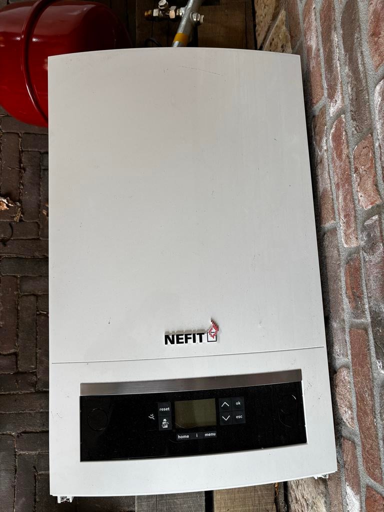 Cv ketel - Nefit Easy ketel thermostaat en expansievat, Doe-het-zelf en Verbouw, Verwarming en Radiatoren, Ophalen of Verzenden