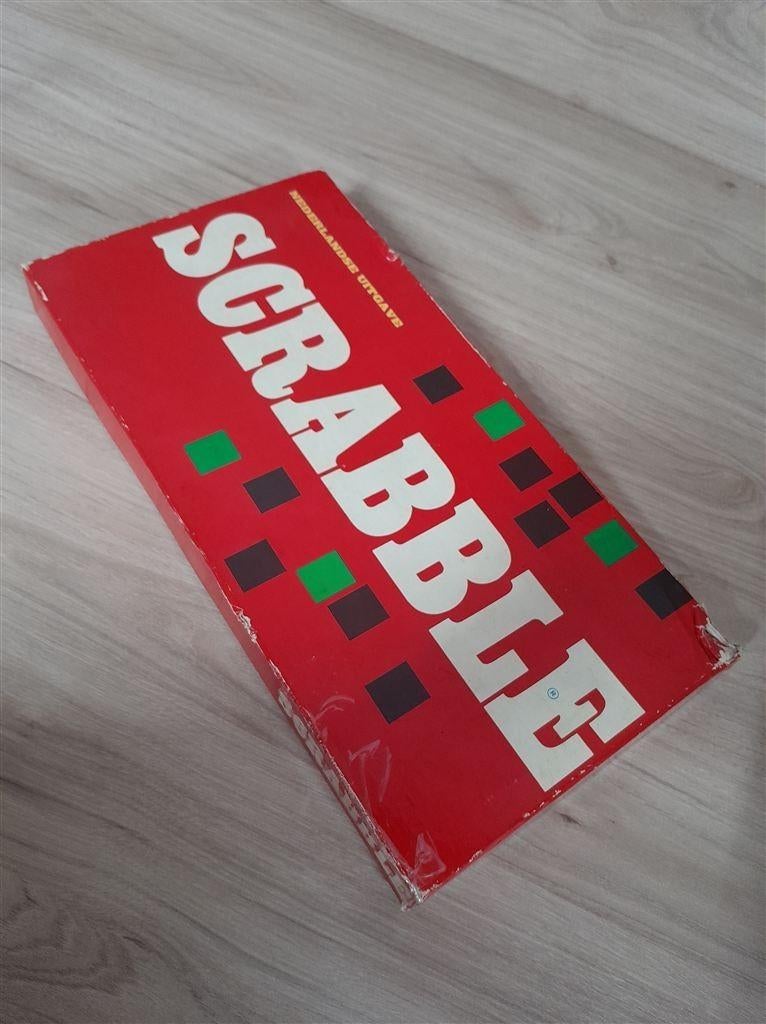 scrabble klassieke versie [s1244], Hobby en Vrije tijd, Gezelschapsspellen | Bordspellen, Verzenden, Zo goed als nieuw