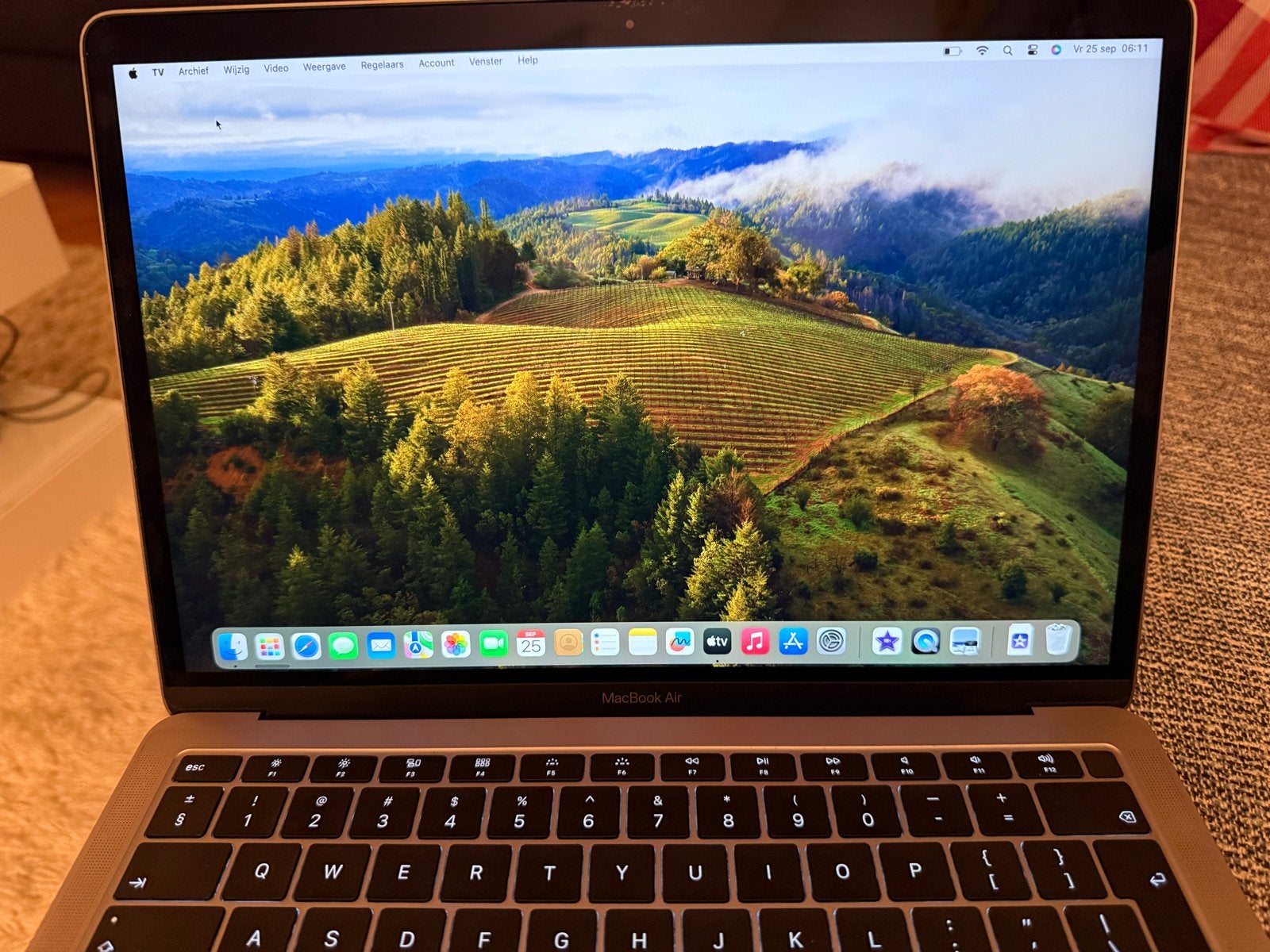 MacBook Air Retina 13-inch 2019, 1.6 GHz i5, 8GB RAM, 128GB, Qwerty, 8 GB, 13 inch, Minder dan 2 Ghz