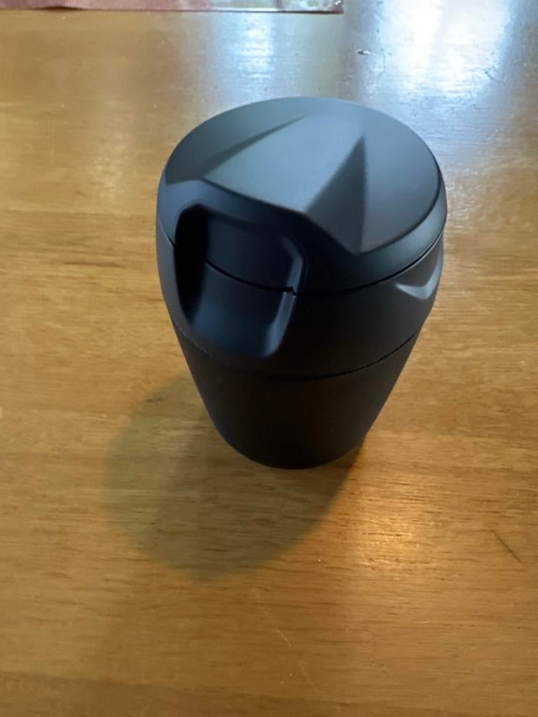 Scania asbakje nieuw zwart - Diameter 6 cm, Hoogte 10 cm, Ophalen of Verzenden, Nieuw