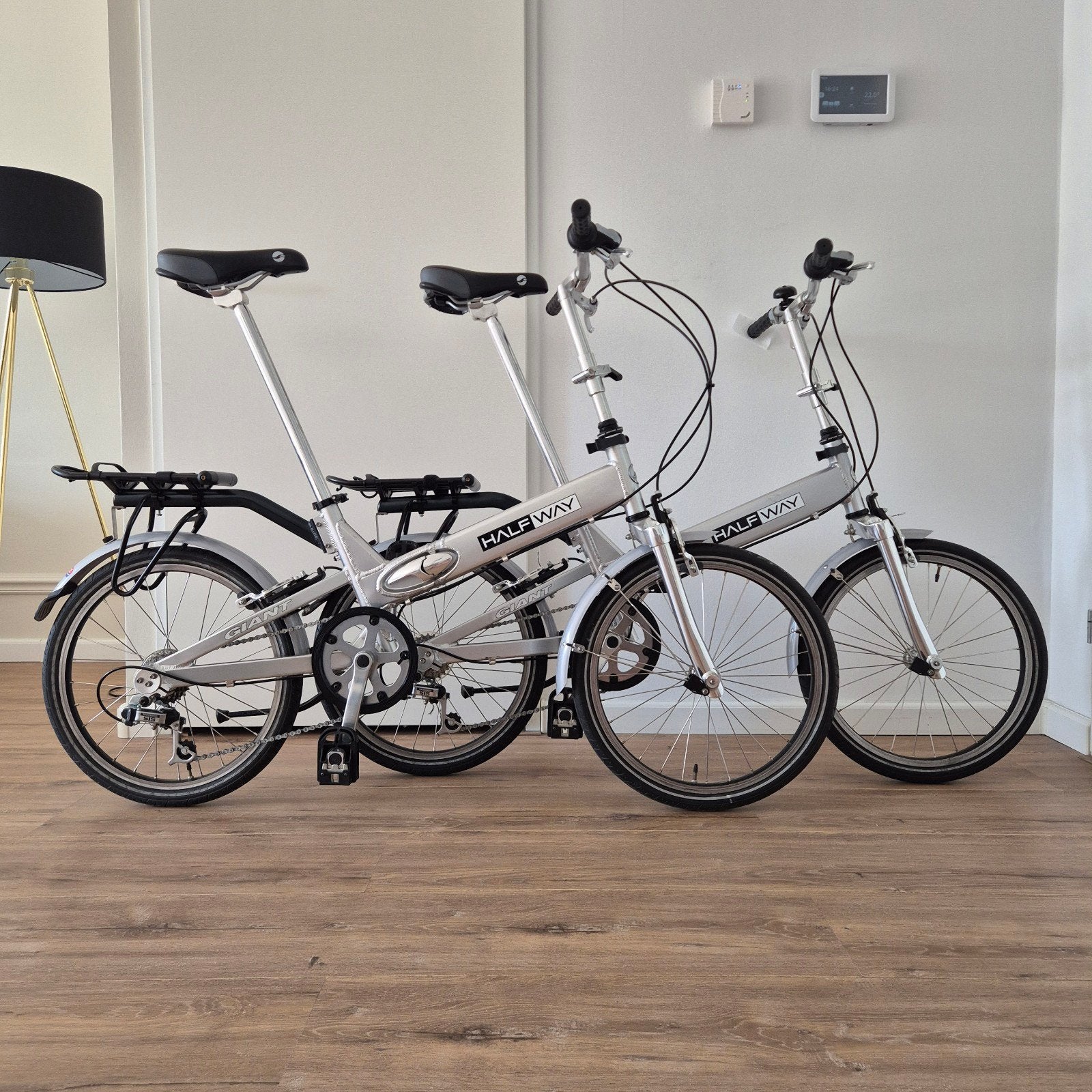 2x Zeer nette Giant Half Way vouwfietsen 6V (20inch), Fietsen en Brommers, Fietsen | Vouwfietsen, Velgrem, Versnellingen, Zo goed als nieuw