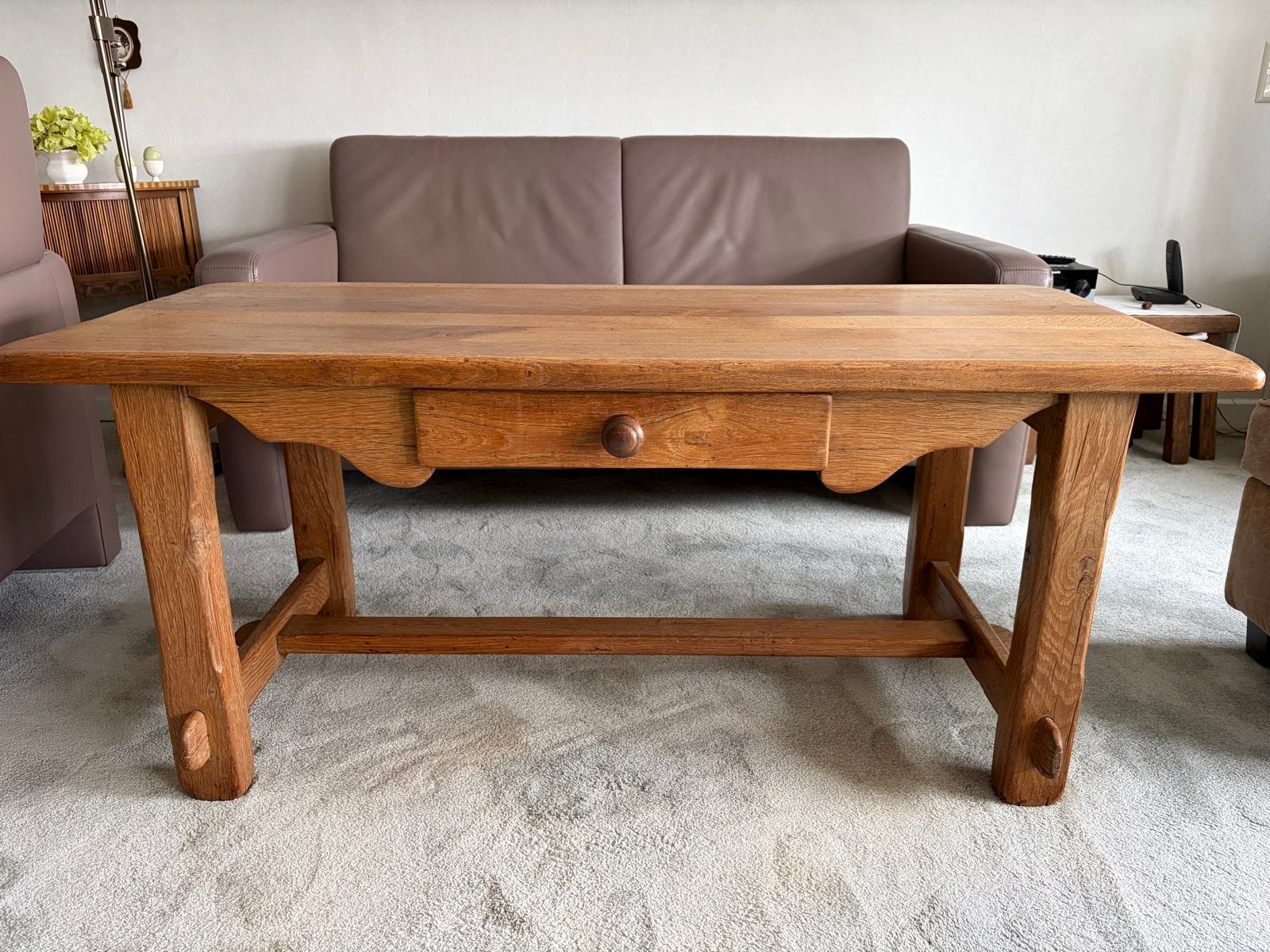 Robuuste houten salontafel met lade, Ophalen