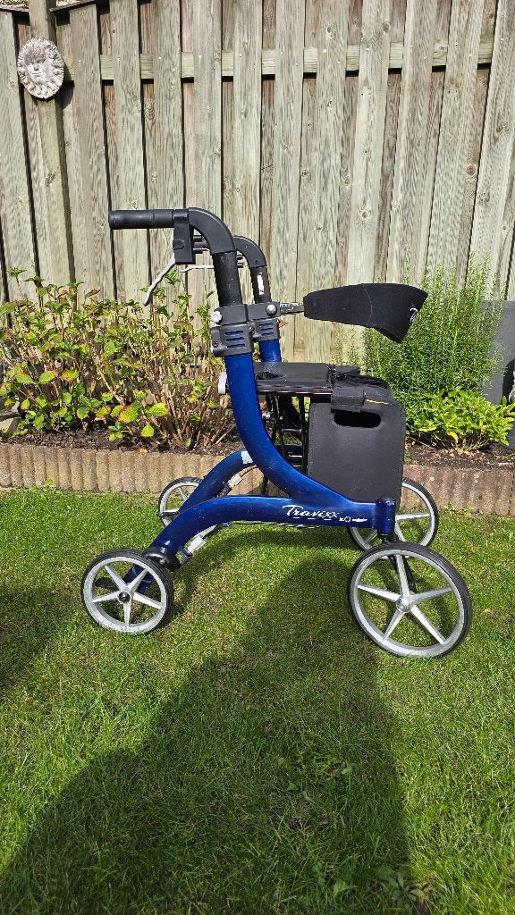 Travixx Deluxe rollator,  maat S. Donkerblauw, Ophalen, Gebruikt