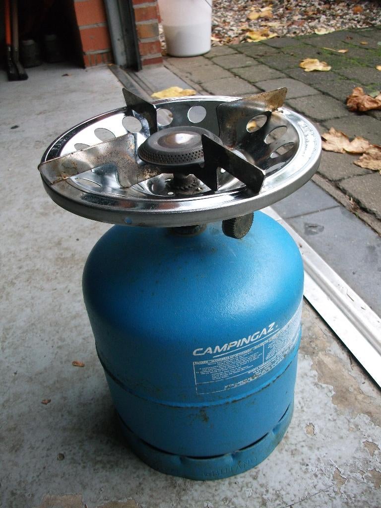 Camping gastoestel 1 pits incl fles 907, Caravans en Kamperen, Kampeeraccessoires, Ophalen of Verzenden, Gebruikt