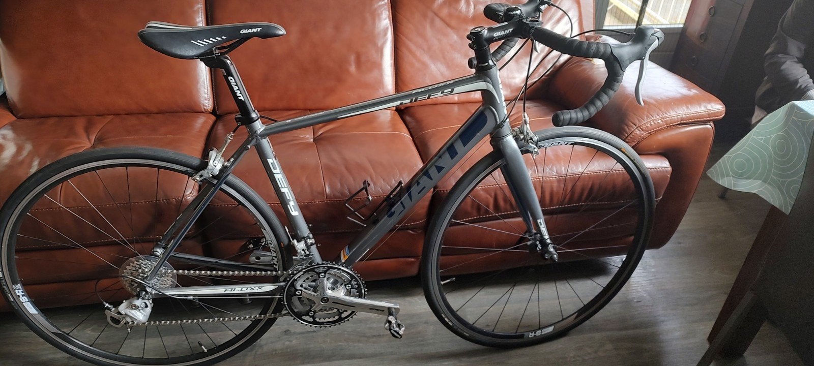 Giant Defy racefiets in goede staat, Fietsen en Brommers, Fietsen | Racefietsen, Ophalen, 28 inch, Gebruikt, Velgrem