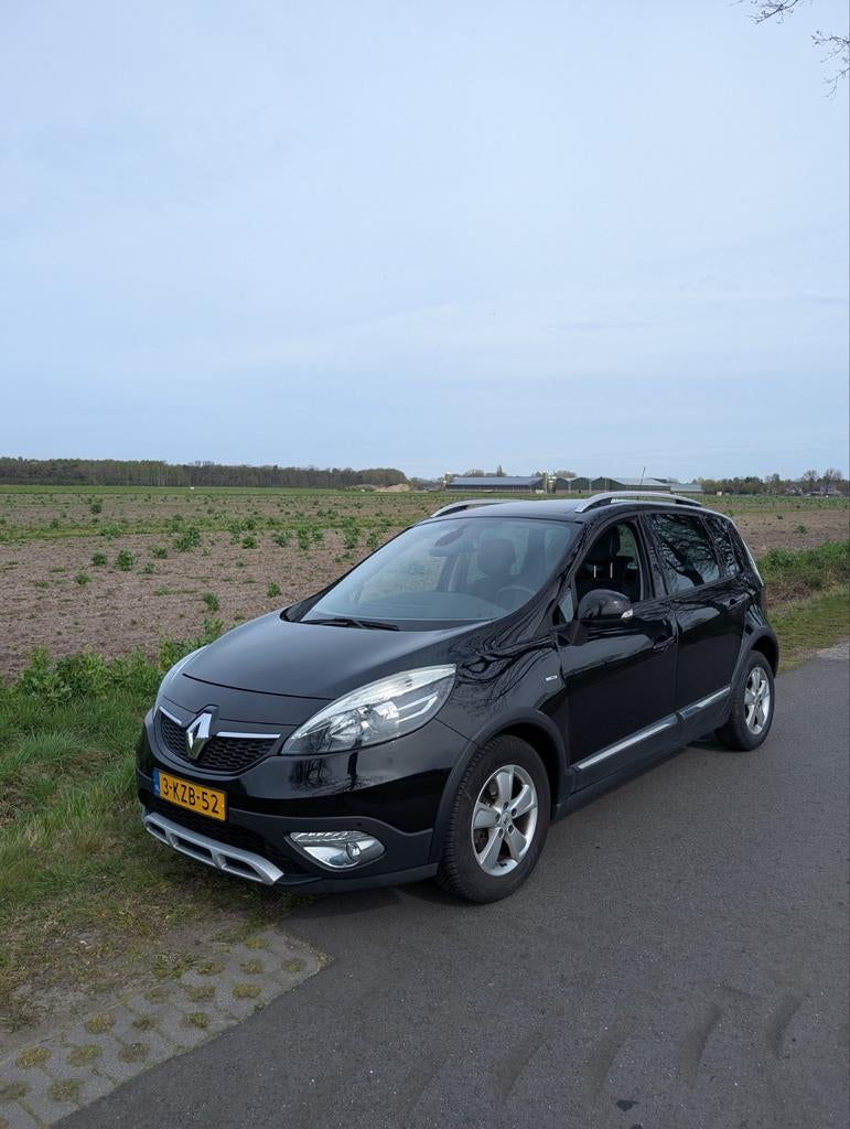 Renault Scénic 1.2 tce 2013 Zwart bose pano, Auto's, Voorwielaandrijving, 4 cilinders, Leder en Stof, Origineel Nederlands