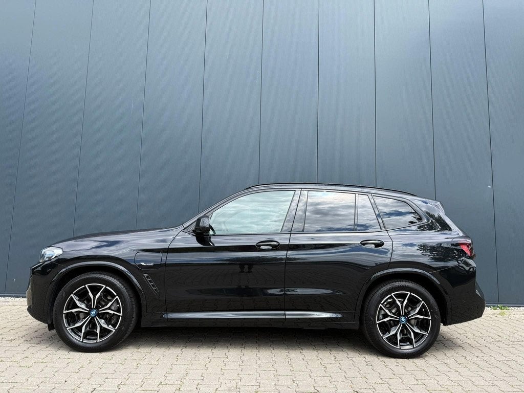 BMW X3 xDrive30e M-sport tr.hk Laser Memory HUD, Auto's, BMW, 1998 cc, Gebruikt, 4 cilinders, Zwart