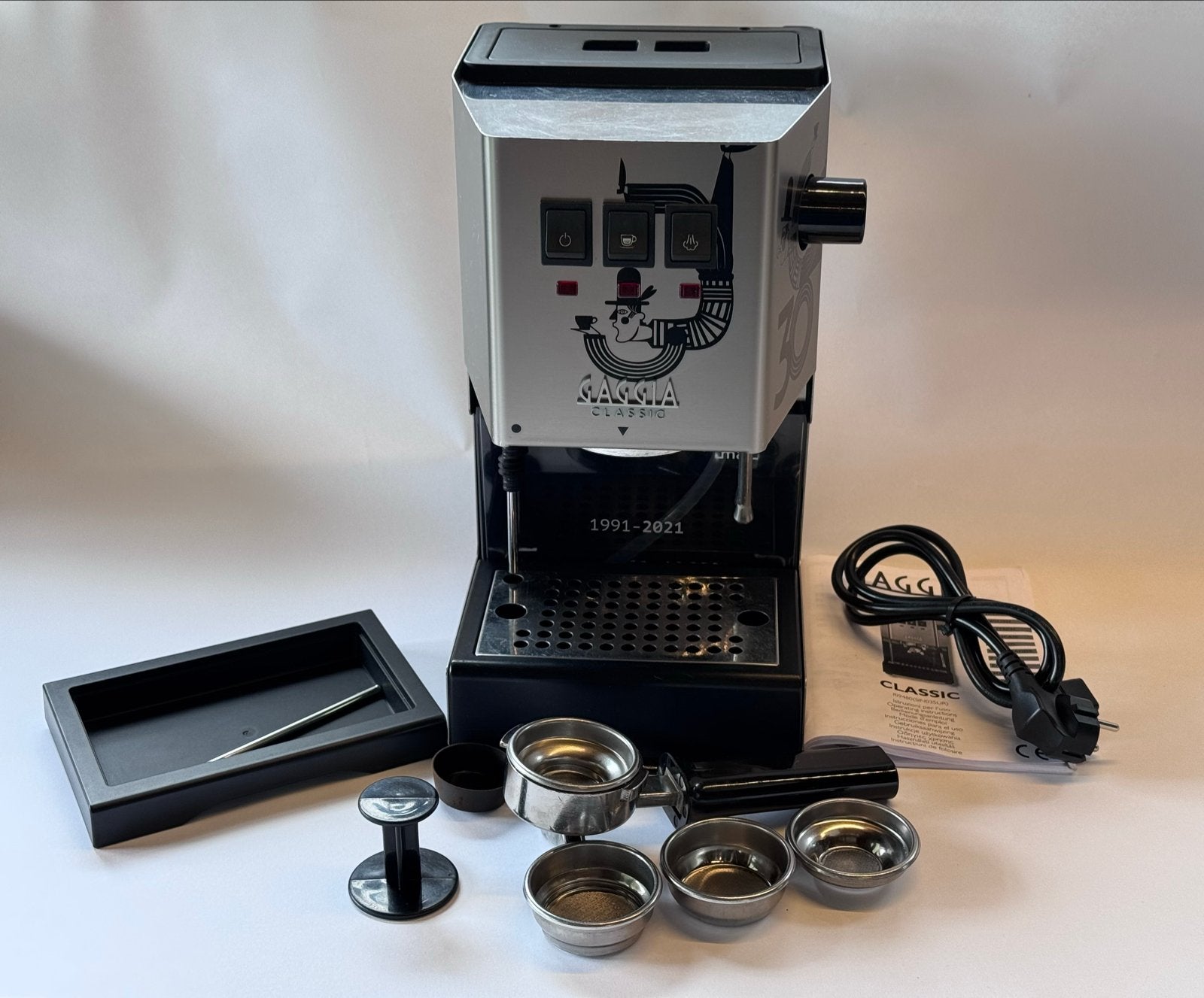 Gaggia Classic 30 Jaar Limited Edition Espressomachine, Afneembaar waterreservoir, Espresso apparaat, 10 kopjes of meer, Gemalen koffie