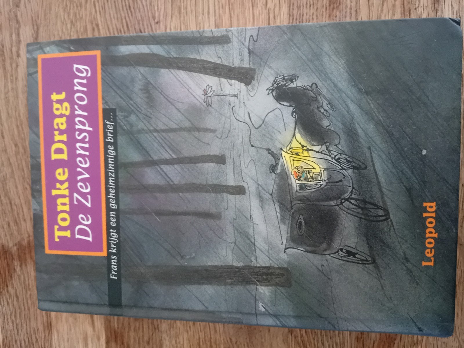 Tonke Dragt - De Zevenprong (hardcover), Ophalen of Verzenden, Zo goed als nieuw, Tonke Dragt, Fictie