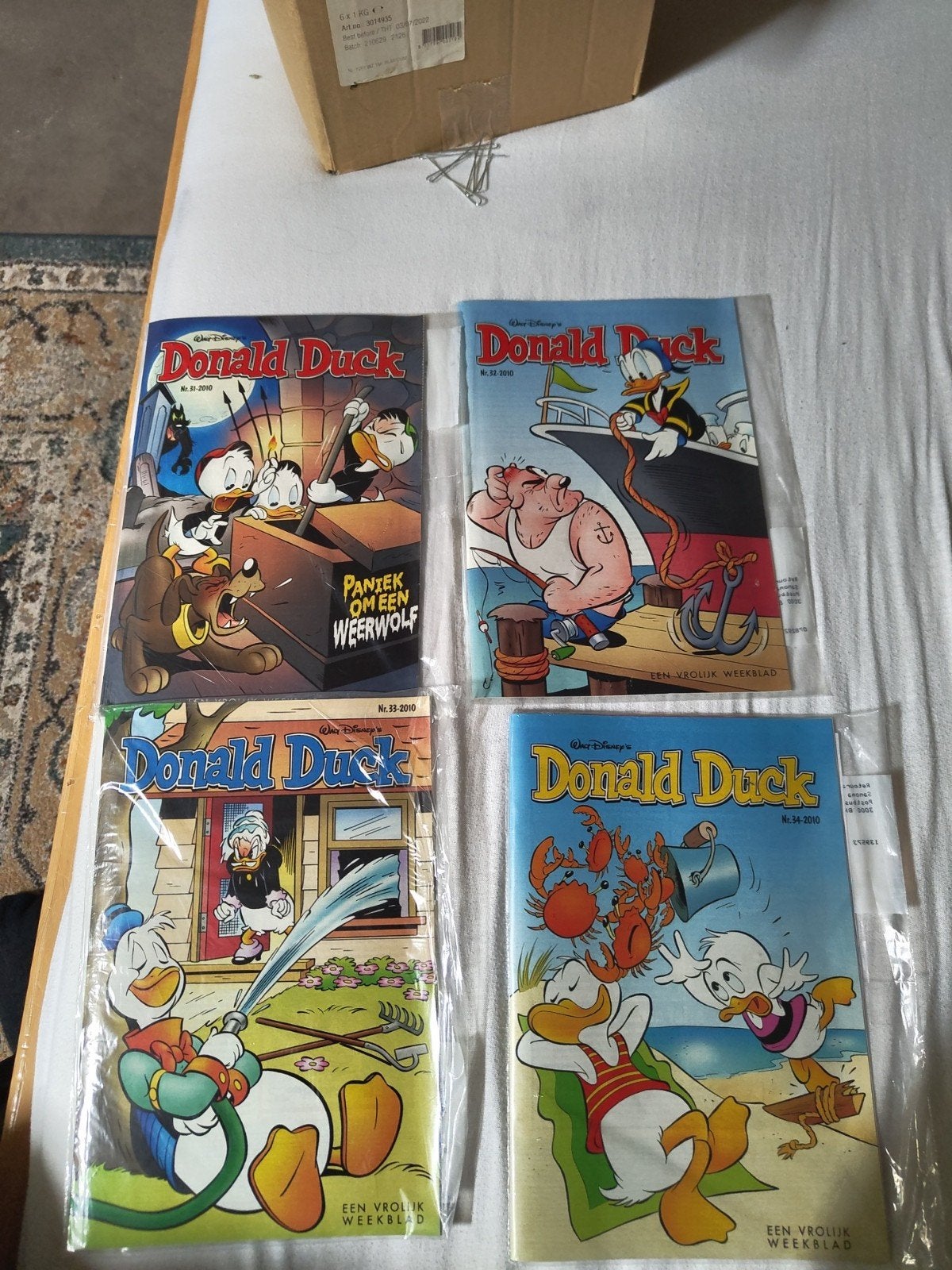 Donald Duck Weekblad - 4 nummers uit 2010, Boeken, Ophalen of Verzenden, Zo goed als nieuw
