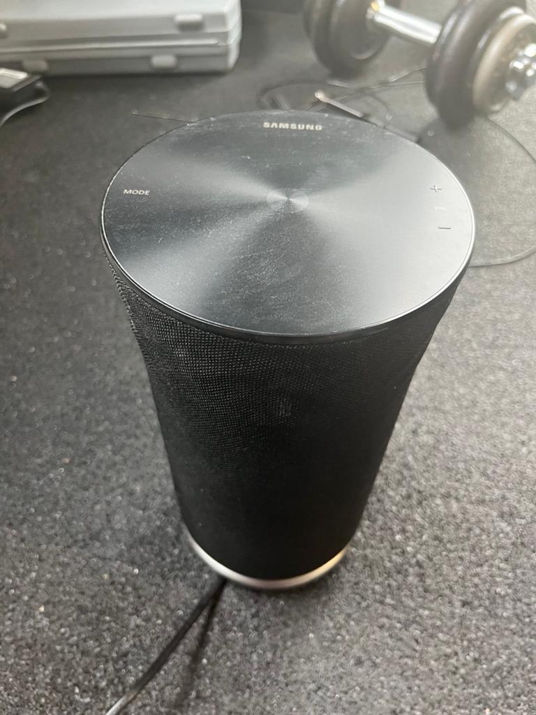 Samsung R5 draadloze multiroom speaker, Audio, Tv en Foto, Luidsprekers, Gebruikt, Minder dan 60 watt, Front, Rear of Stereo speakers