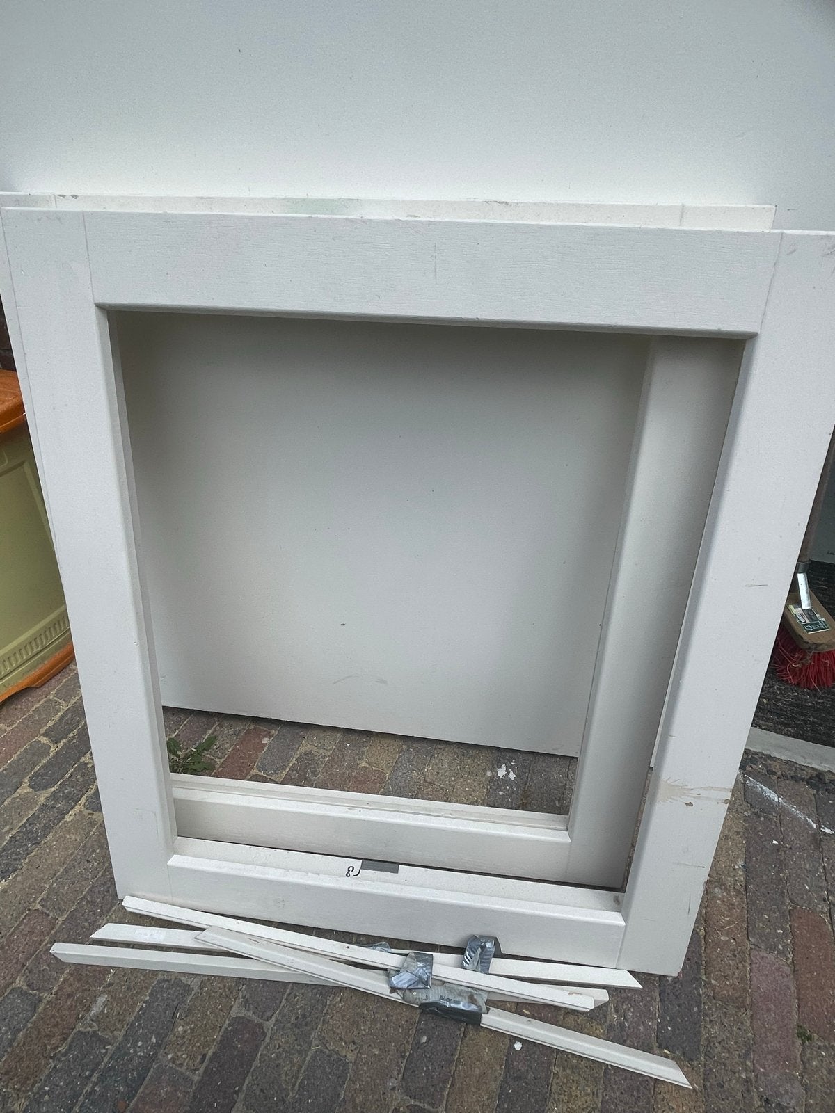 Raamhout meranti wit gegrond, Ophalen
