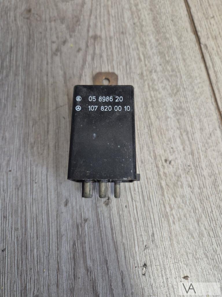 Mercedes  W123 W126 W107  relais achterruit verwarming €30, Gebruikt, -, Ophalen of Verzenden, -