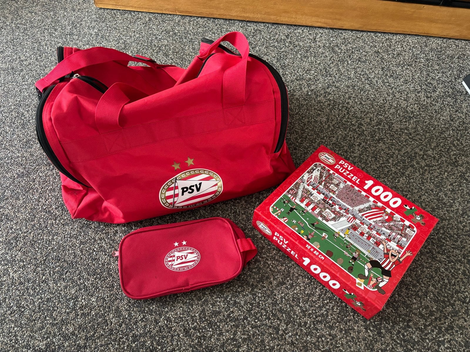 PSV sporttas, toilettas en puzzel, Maat XL, Ophalen of Verzenden, Zo goed als nieuw, Overige typen