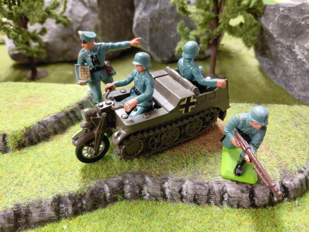 Britains Deetail Duits kettenrad, Ophalen of Verzenden, Zo goed als nieuw, 1:50 of kleiner