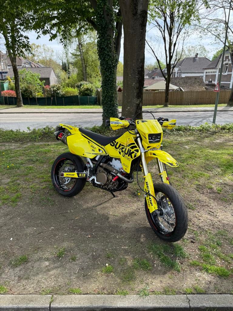 Suzuki DRZ 400 SM – Volledig opgebouwd – Supermoto, Sportuitlaat, Nieuw, Particulier, Minimaal motorrijbewijs A2